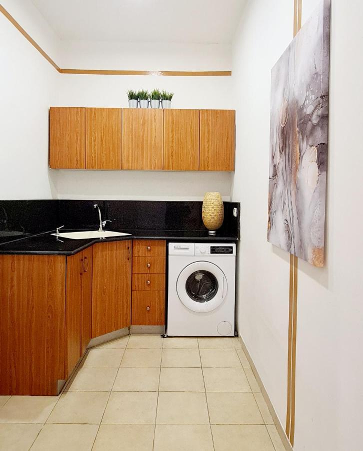 Nice Apartments On Ben Yehuda Str Tel Aviv Exterior foto